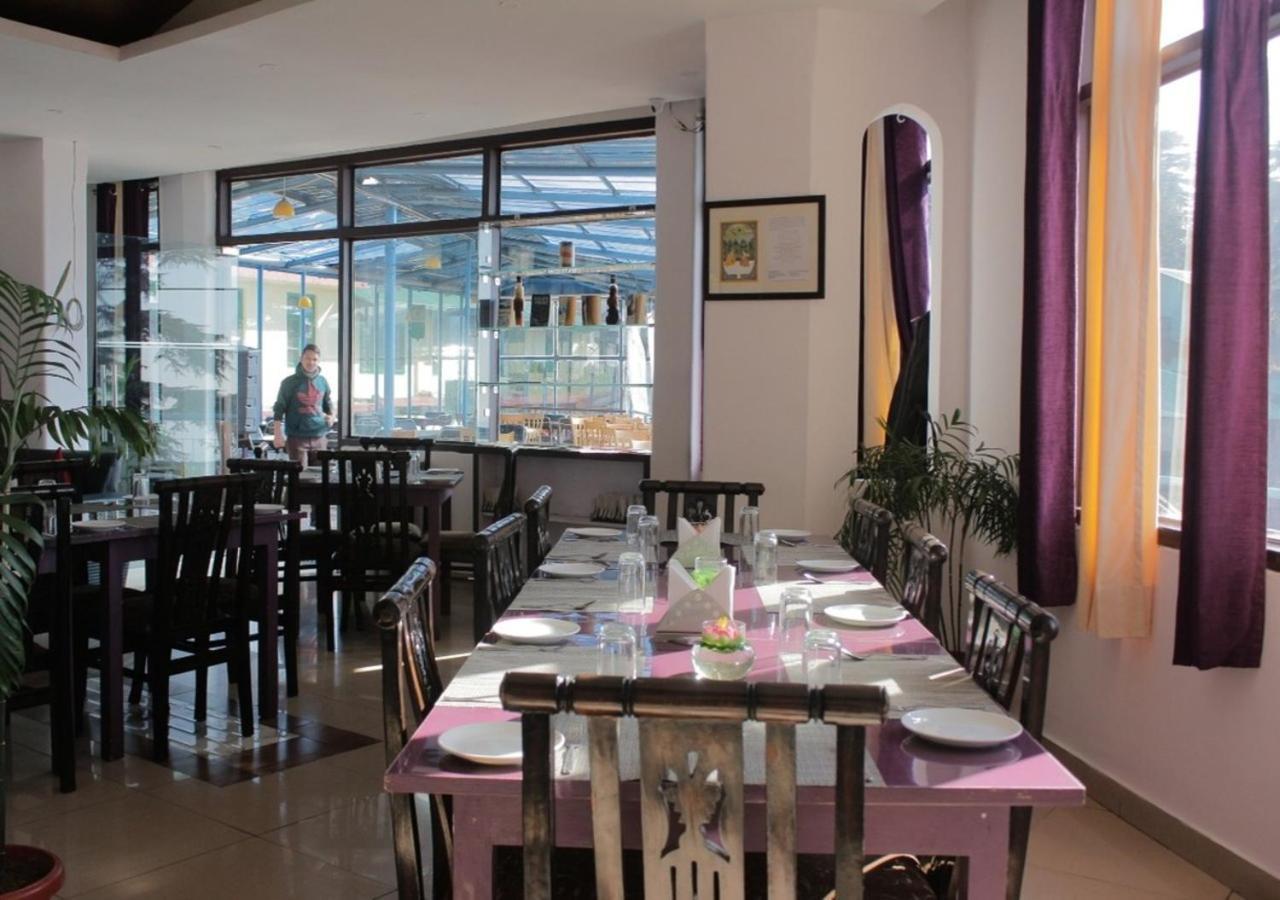 M Hotel And Restaurant МакЛеод Ганж Екстериор снимка