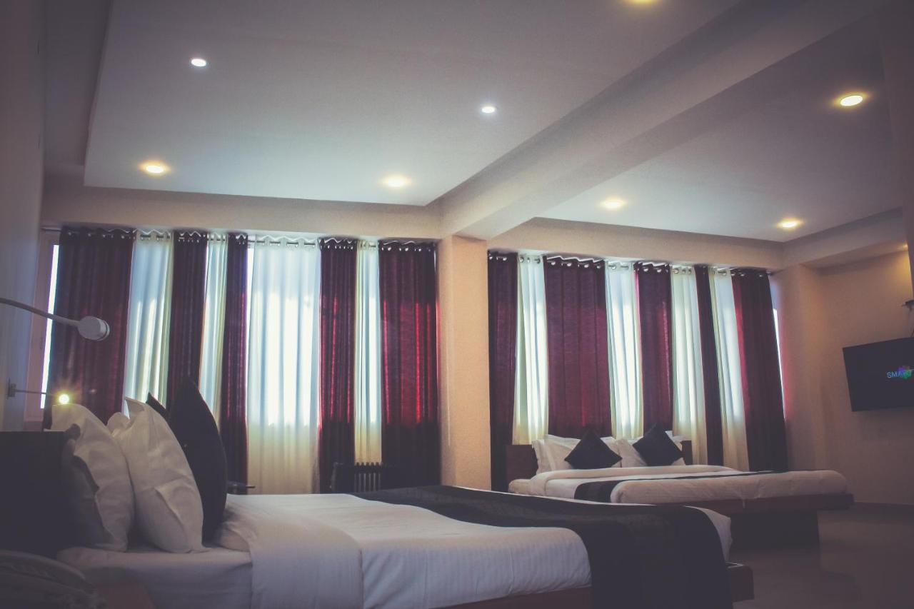 M Hotel And Restaurant МакЛеод Ганж Екстериор снимка